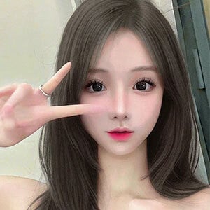 鈴れいの画像