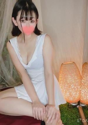 えな:吸い付く肌の画像
