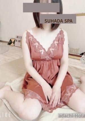 安達螢の画像