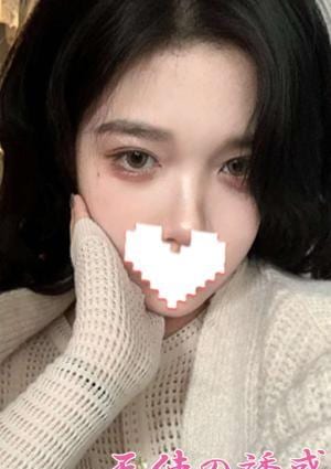 りりの画像