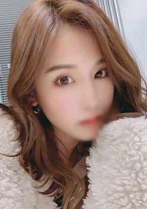 絢那の画像