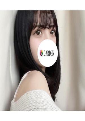 りな | GOLDEN