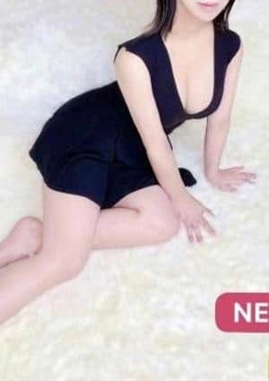 加賀美うららの画像