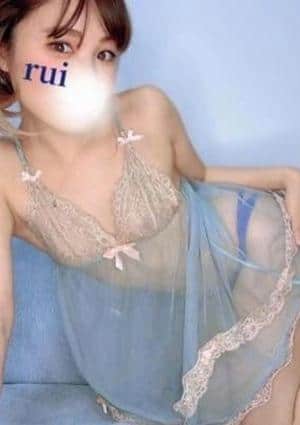 綾瀬 るいの画像
