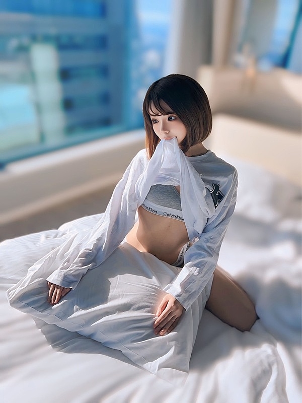 三上ももなの画像