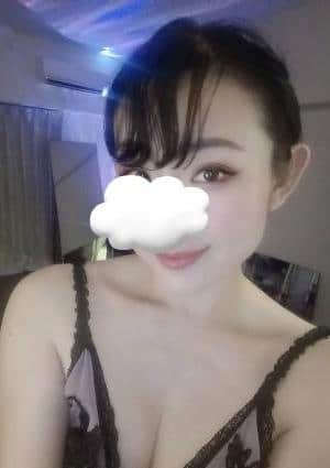 足立 なつかの画像