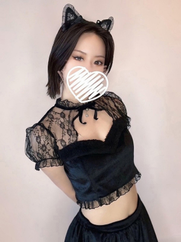 鳳城みりあの画像