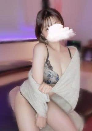 白城 あいなの画像