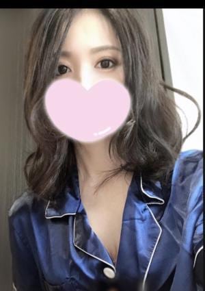 足立ゆいの画像