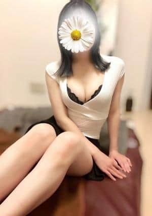 小湊まゆの画像