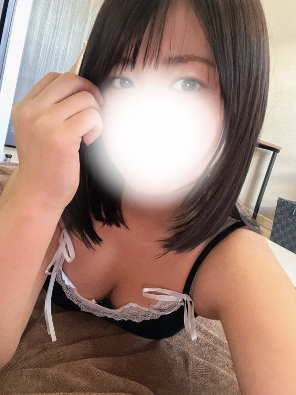丹生ななせの画像