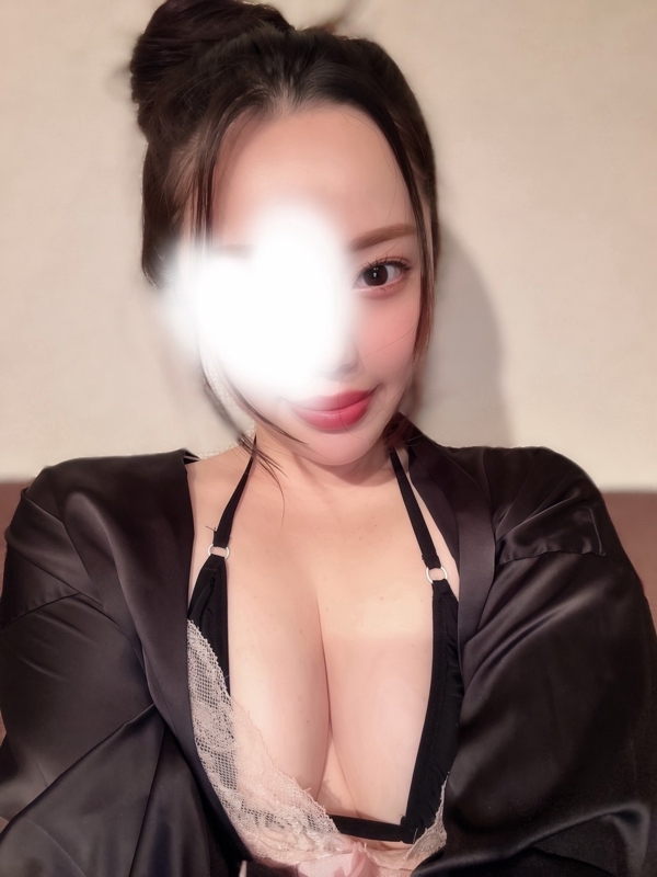 七瀬りりの画像