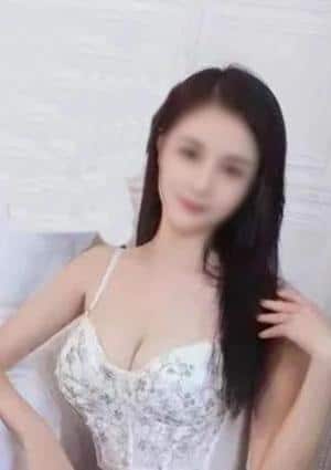 えりの画像