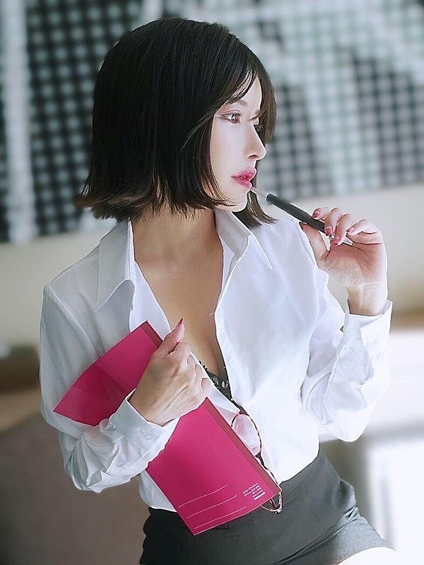 竜宮れなの画像