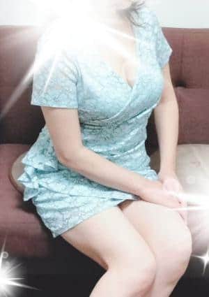 山田 もな 11/26デビューの画像