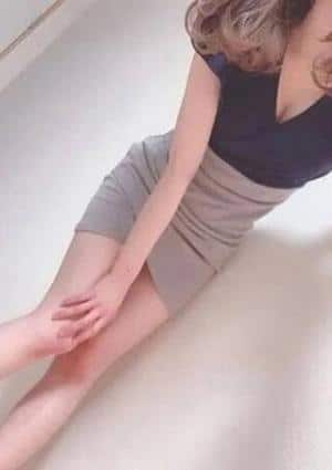 じゅな:妖艶な曲線美の画像