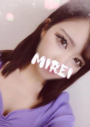 新人みれいの画像