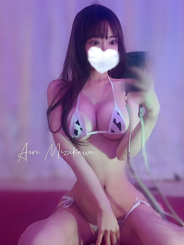 東夏乃子の画像
