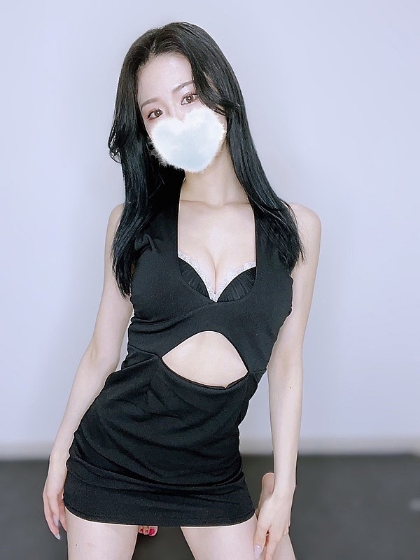 王妃りえかの画像