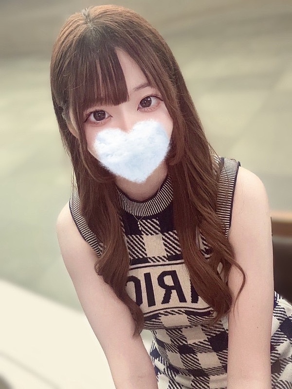 愛坂れいかの画像