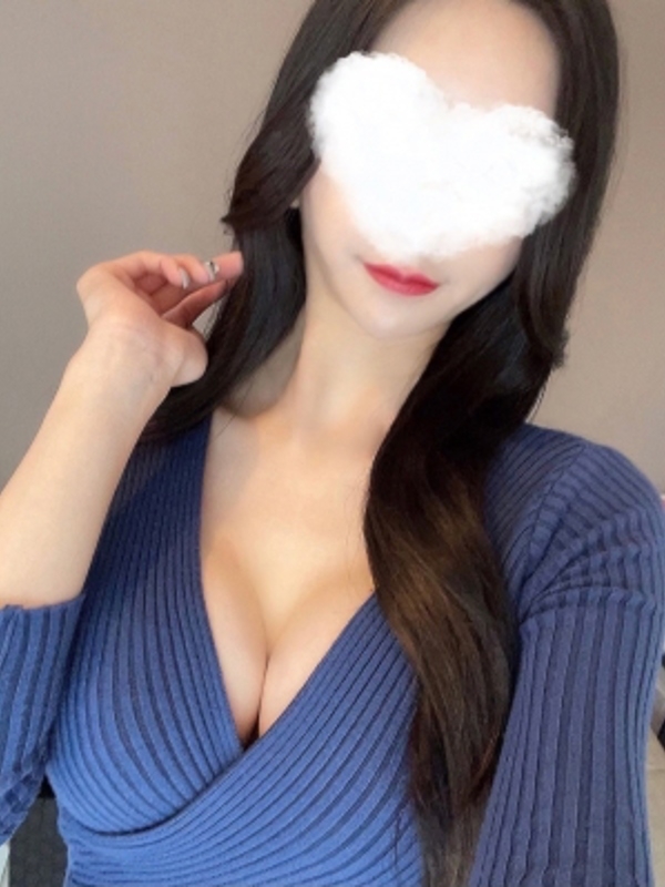 鳳城あおいの画像