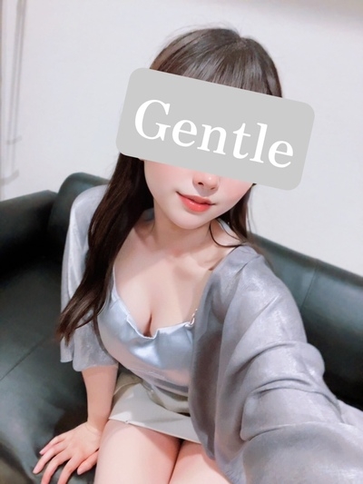 初音あさぎの画像