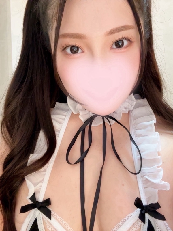 七瀬りりの画像