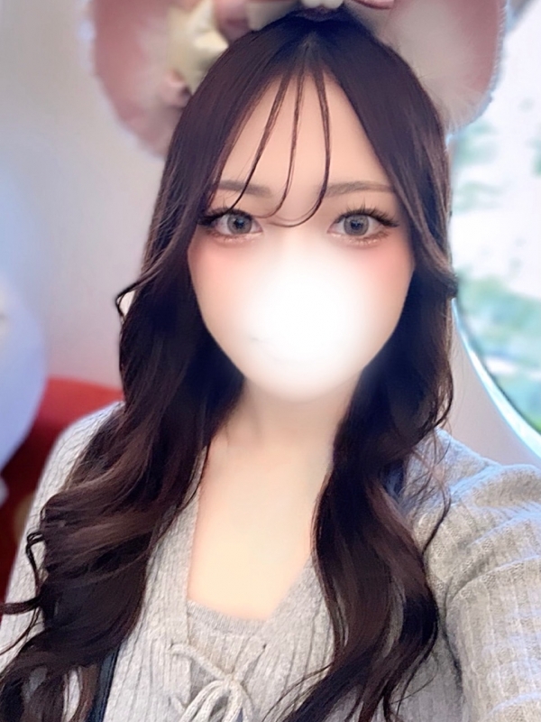 足立みなの画像