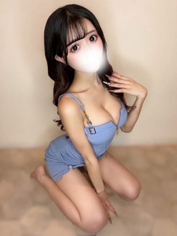 愛夢ななおの画像