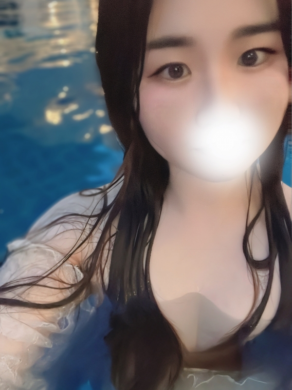 秋山れなの画像