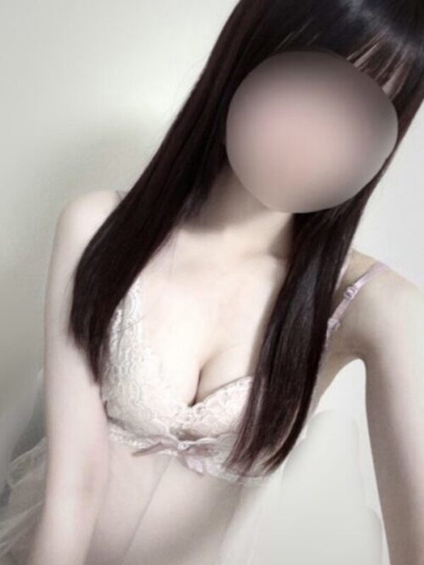 天宮いるるの画像