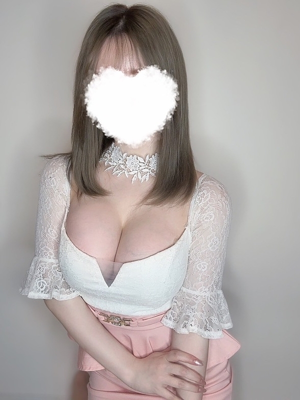 姫城ひなみの画像