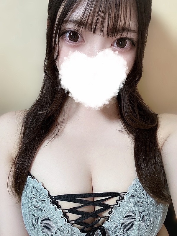 秋元ひなの画像