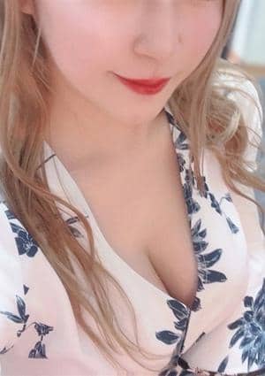 芹沢まみの画像