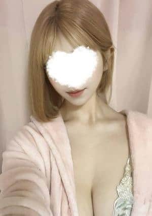 綾川なつのの画像