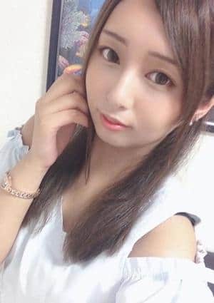 香椎ゆいなの画像