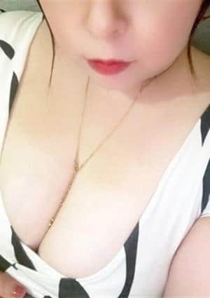 奈々(なな)の画像