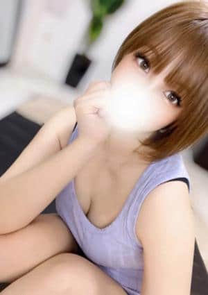 東村ゆいの画像