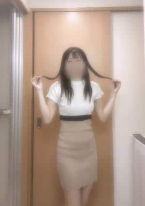 新人なのの画像