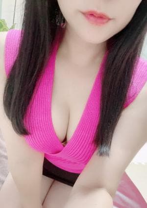 綾瀬 ななの画像