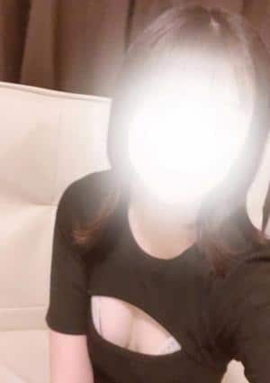 新人りさの画像