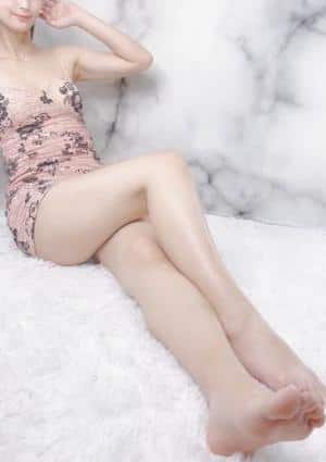 七緒さゆりの画像