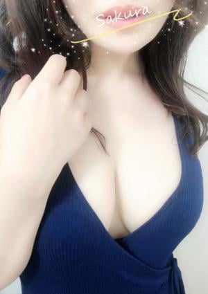 霧島さくらの画像