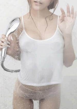 桜しおりの画像