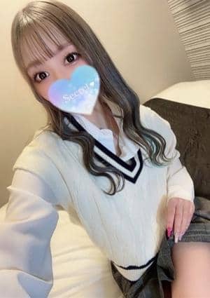愛咲 るあの画像